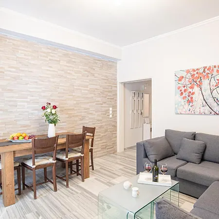 Hermes Apartments, 2 Bedrooms, Great Facilities! Athens