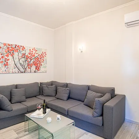 Hermes Apartments, 2 Bedrooms, Great Facilities! * Athens
